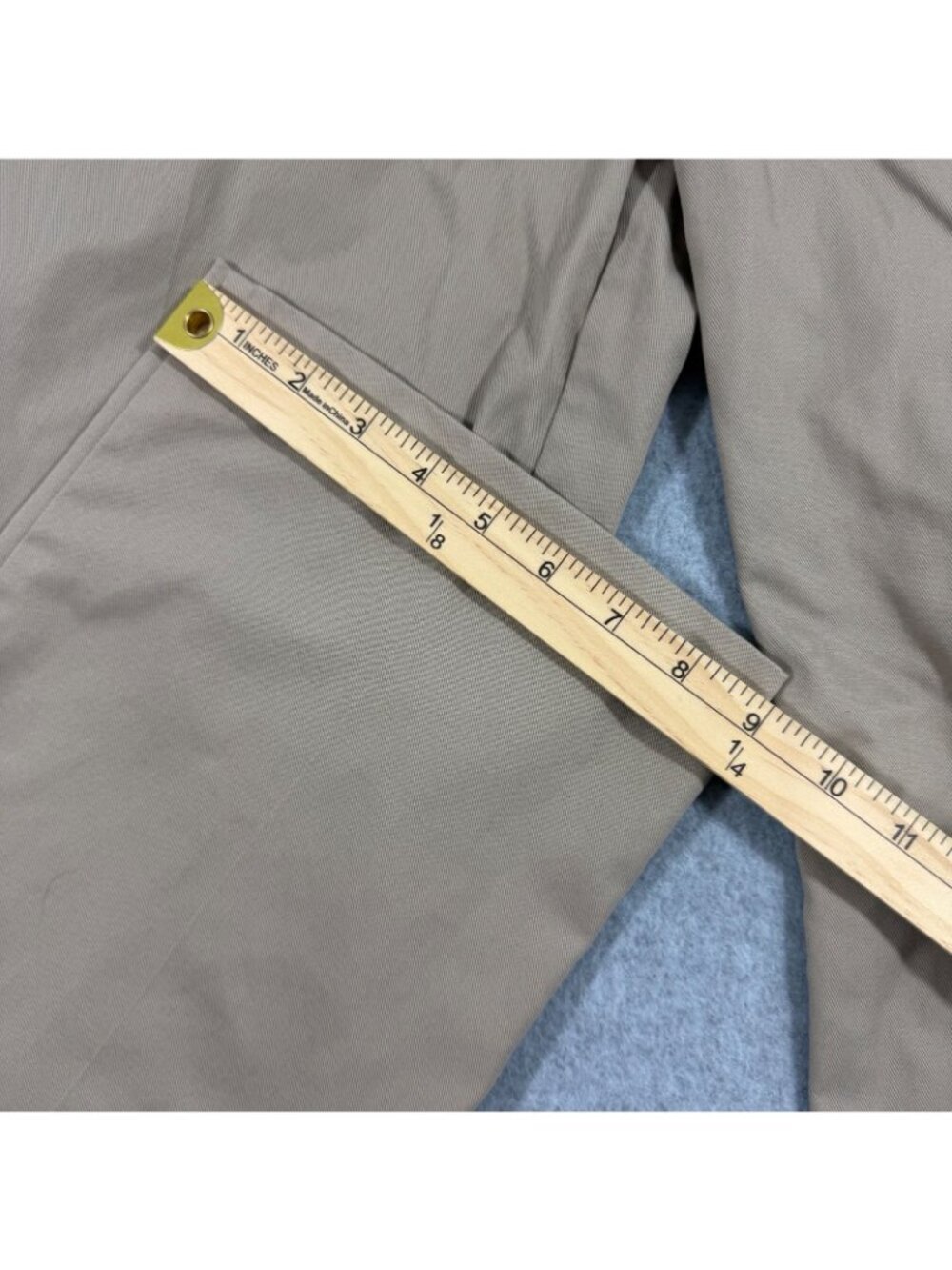 Dockers Classic Fit Men’s Khaki Pants 38x30 Beige Flat Front Chino Cotton Blend - Picture 8 of 9